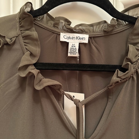 Calvin Klein top - Picture 5 of 5